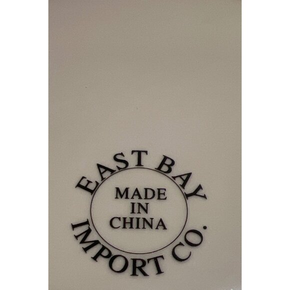 East Bay Import Co. Holiday Dinner Plate With Christmas Tree Design Porcelain Wh - Picture 4 of 4